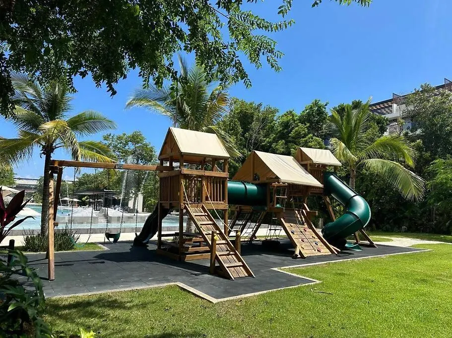 Awa New 2 Bedroom Luxury Resort-Style Retreat Playa del Carmen Apartment